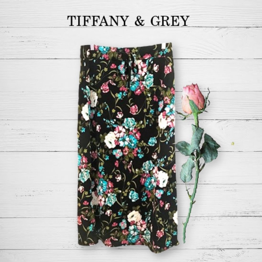 ⤵️TIFFANY & Grey XL Skirts